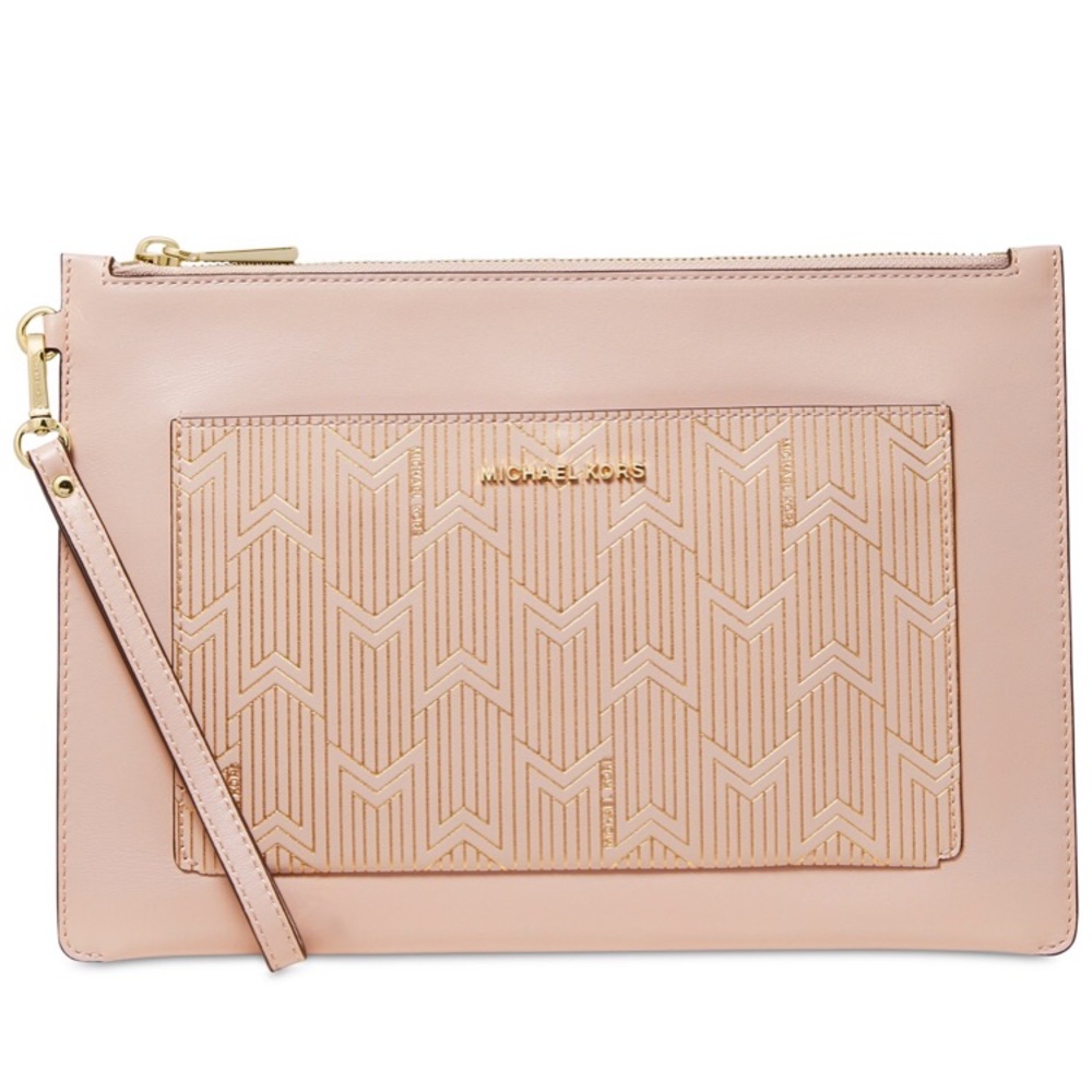 ✨Michael Kors Wristlet
